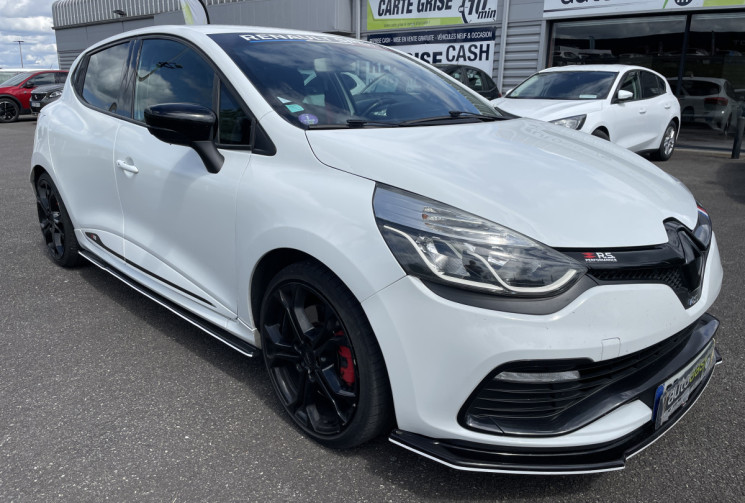 Renault Clio RS IV 1.6 16V TURBO EDC 6 200 CV 