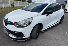 Renault Clio IV 1.6 16V TURBO EDC 6 200 CV 