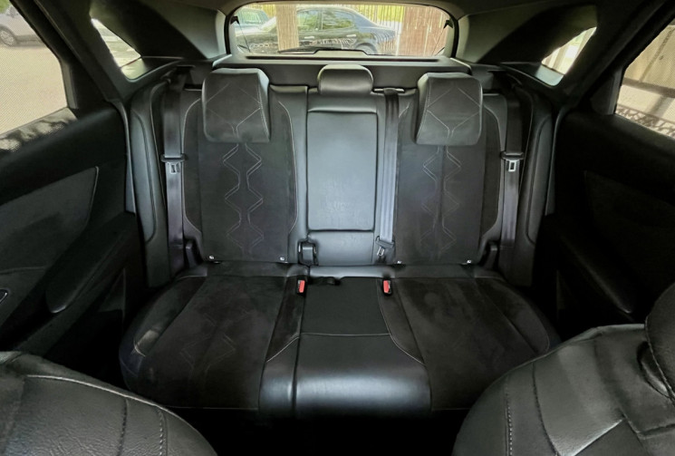 DS DS 7 Crossback BlueHDi 2.0 180ch Performance Line + EAT8 / Suivi d'entretien