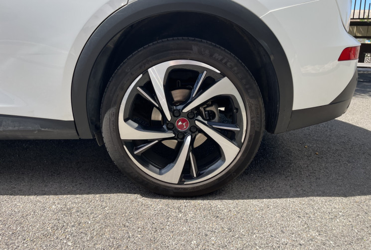 DS DS 7 Crossback BlueHDi 2.0 180ch Performance Line + EAT8 / Suivi d'entretien