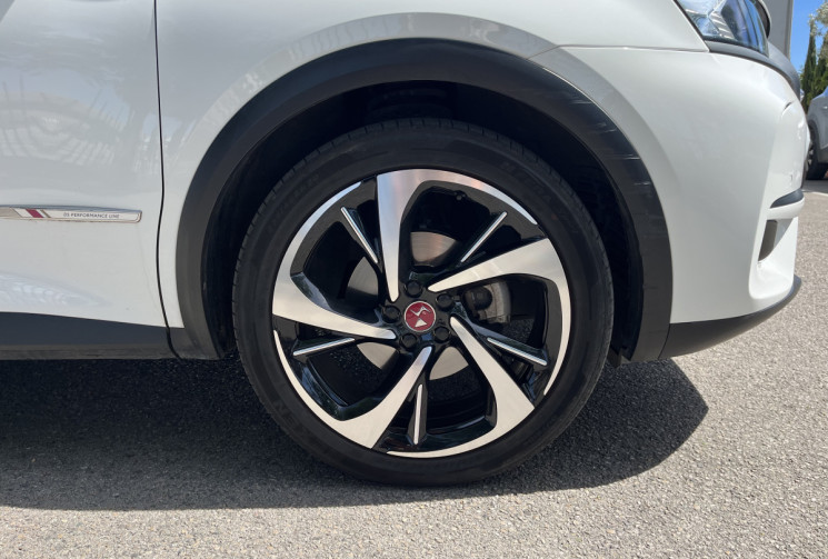 DS DS 7 Crossback BlueHDi 2.0 180ch Performance Line + EAT8 / Suivi d'entretien