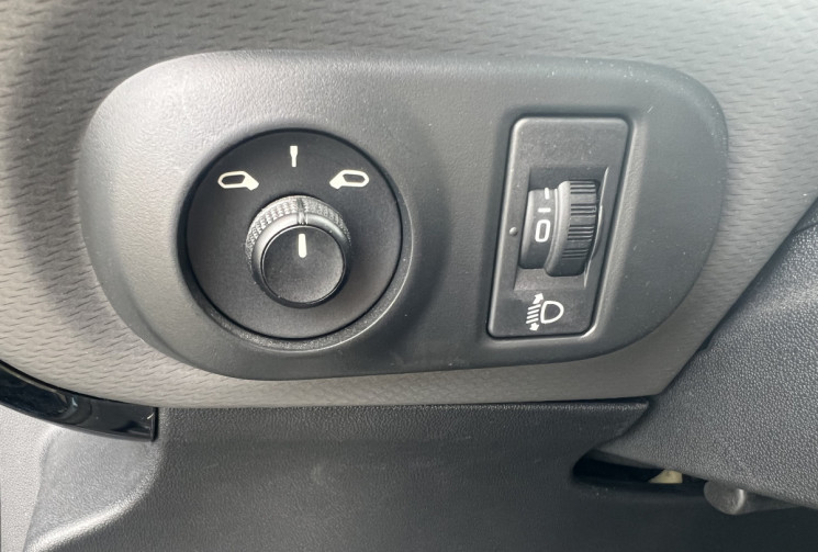 Citroën C4 CACTUS 1.2i PURETECH 110 BVA / Caméra de recul / Radar de recul / Carplay 