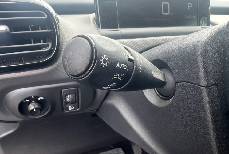 Citroën C4 CACTUS 1.2i PURETECH 110 BVA / Caméra de recul / Radar de recul / Carplay 