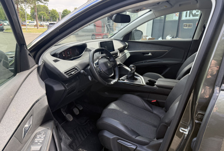 Peugeot 5008 1.2 130 CH / 7 PLACES / CAMERA / CARPLAY