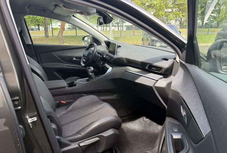Peugeot 5008 1.2 130 CH / 7 PLACES / CAMERA / CARPLAY