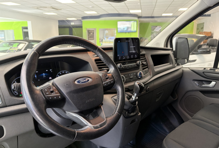 Ford TRANSIT CUSTOM FG 2.0 TDCI 130 CH TREND BUSINESS KIT BOIS + ATTELAGE