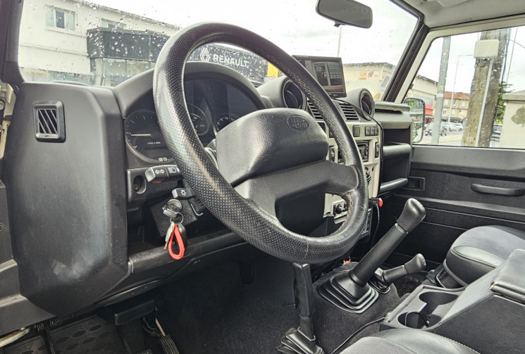 Land-Rover Defender Phase 2 SW 2.4 TDCI 4WD Break 16V 122 cv