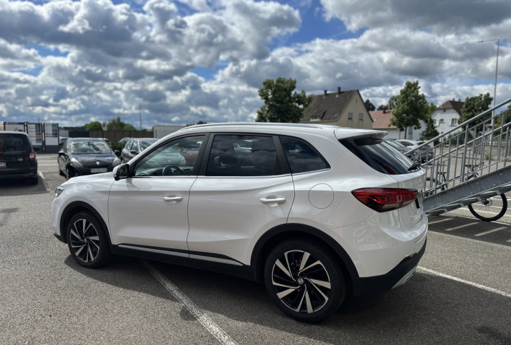 MG ZS Luxury Hybrid+ 197