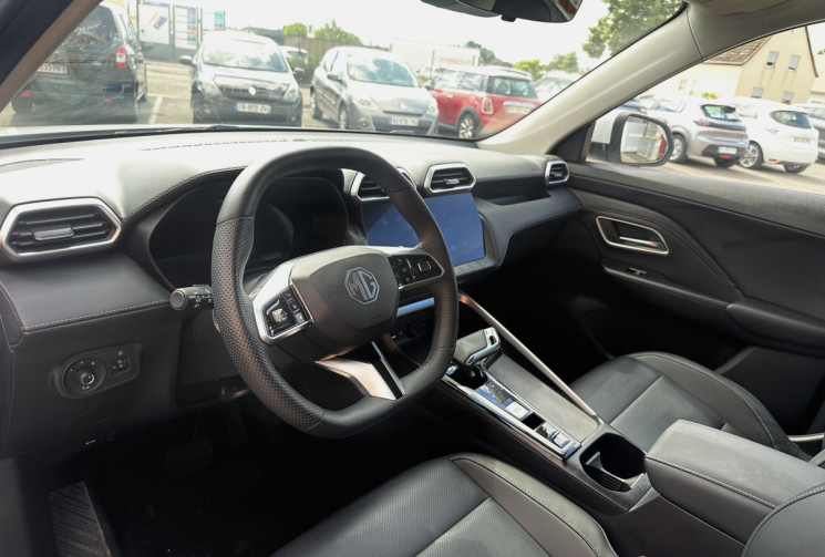 MG ZS Luxury Hybrid+ 197