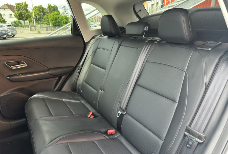 MG ZS Luxury Hybrid+ 197