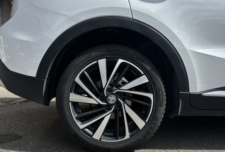 MG ZS Luxury Hybrid+ 197