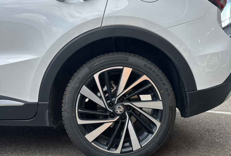 MG ZS Luxury Hybrid+ 197