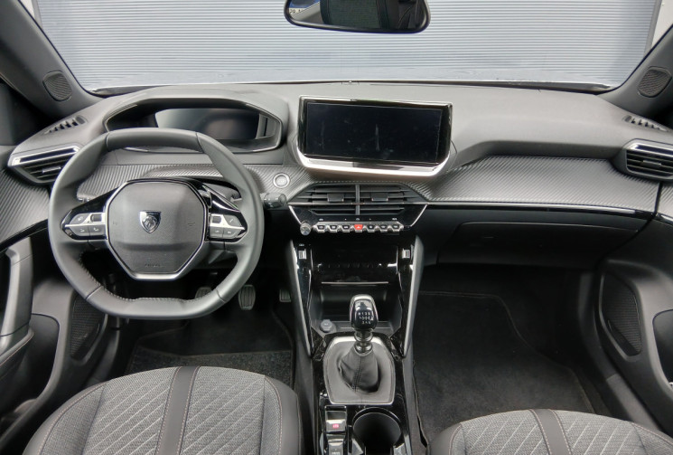 Peugeot 2008  Phase 2 1.2 THP ALLURE / SEULEMENT 700KMS !!!