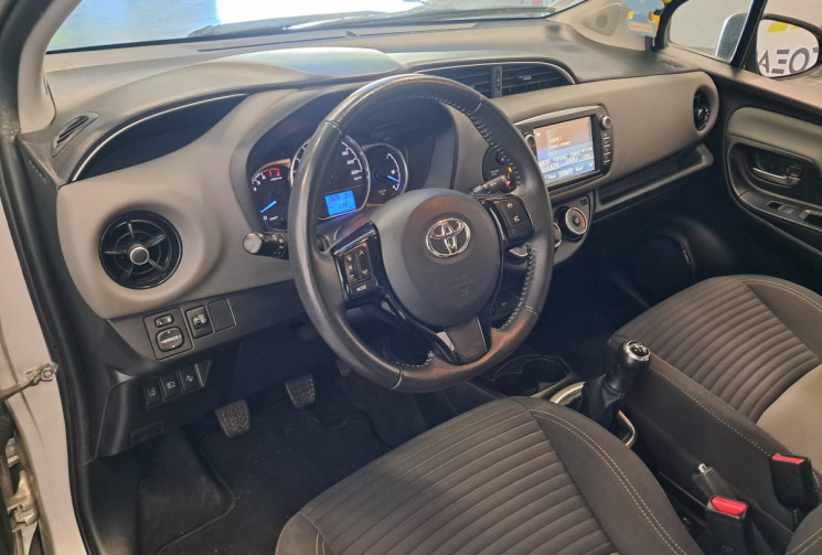 Toyota Yaris 1.0 VVTi 12V 69  France  - 1ERE MAIN - REVISEE - 