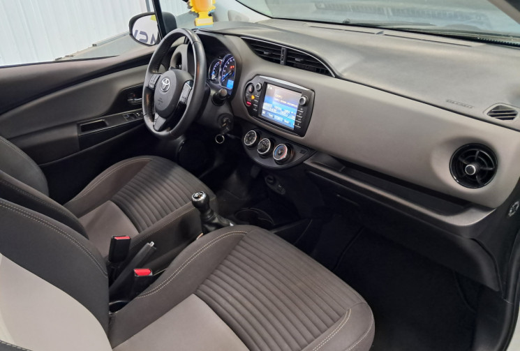 Toyota Yaris 1.0 VVTi 12V 69  France  - 1ERE MAIN - REVISEE - 