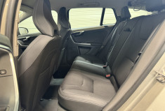 Volvo V60 Finition Momentum Suivi d’entretien complet