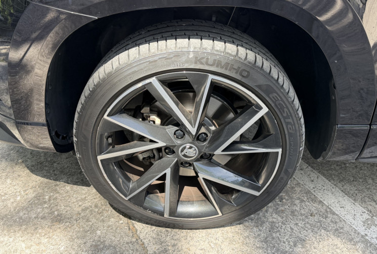 Skoda Karoq 1.6 TDI 116 Sportline DSG7 / 2ème Main / Sièges et Volant Chauffants / Suivi Skoda 