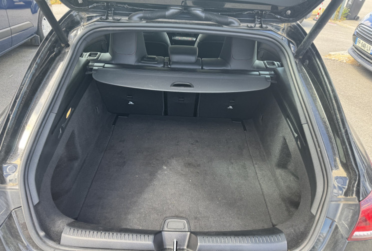Mercedes CLA SHOOTING BRAKE 180 2.0 CDI BLUETEC 116  CV PACK AMG / TOIT OUVRANT