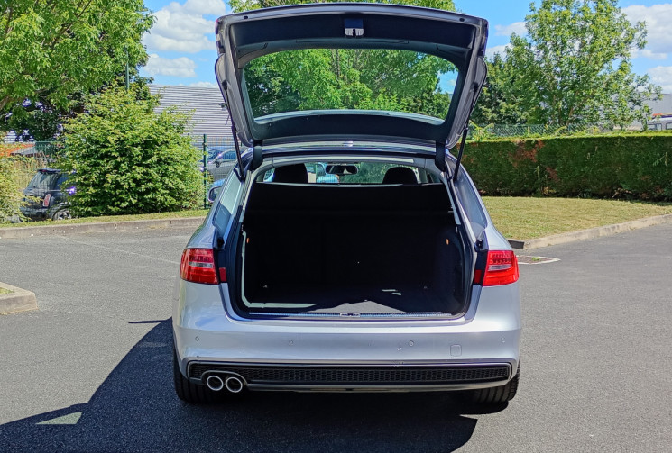 Audi A4 Avant 2.0 TDI 150ch PACK S LINE