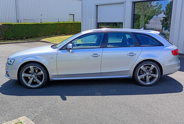 Audi A4 Avant 2.0 TDI 150ch PACK S LINE
