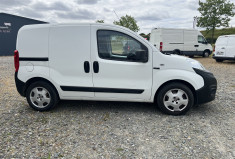 FIAT FIORINO 1.3 MultiJet 95 / Attelage / Porte latérale / Radio Bluetooth / Climatisation