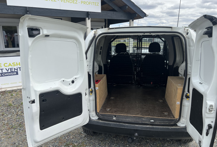 FIAT FIORINO 1.3 MultiJet 95 / Attelage / Porte latérale / Radio Bluetooth / Climatisation