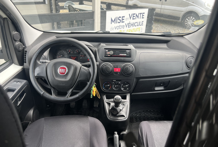 FIAT FIORINO 1.3 MultiJet 95 / Attelage / Porte latérale / Radio Bluetooth / Climatisation