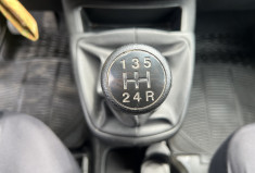 FIAT FIORINO 1.3 MultiJet 95 / Attelage / Porte latérale / Radio Bluetooth / Climatisation