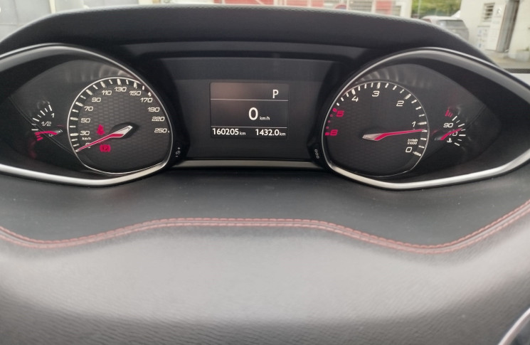 Peugeot 308 II GT 2.0 BlueHDi 181 cv