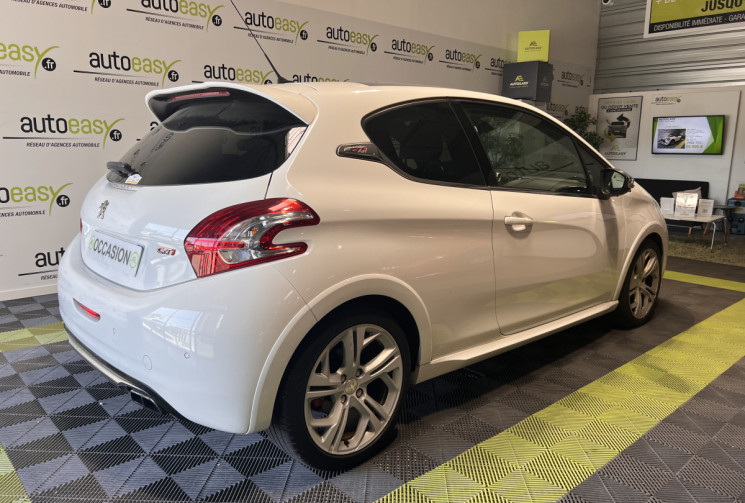 Peugeot 208 GTI 1.6 THP 200 CH BVM6