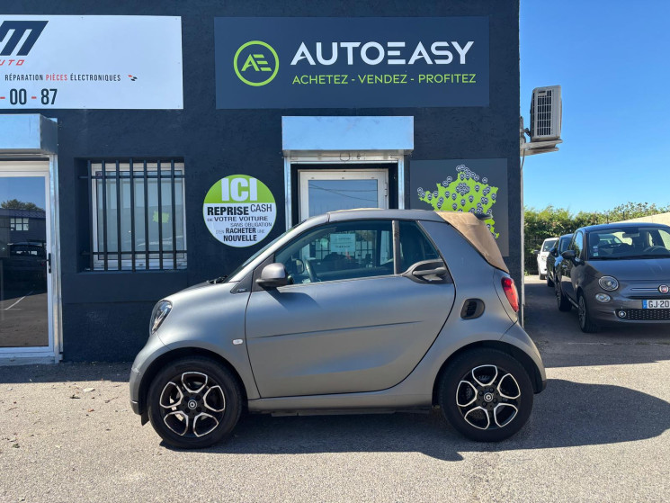 SMART FORTWO CABRIOLET 90CH PRIME CUIR / SIÈCGES CHAUFFAT / GPS / FEUX LED