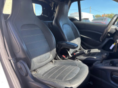 SMART FORTWO CABRIOLET 90CH PRIME CUIR / SIÈCGES CHAUFFAT / GPS / FEUX LED