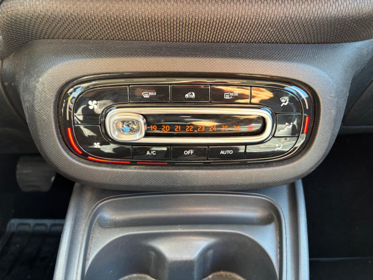 SMART FORTWO CABRIOLET 90CH PRIME CUIR / SIÈCGES CHAUFFAT / GPS / FEUX LED