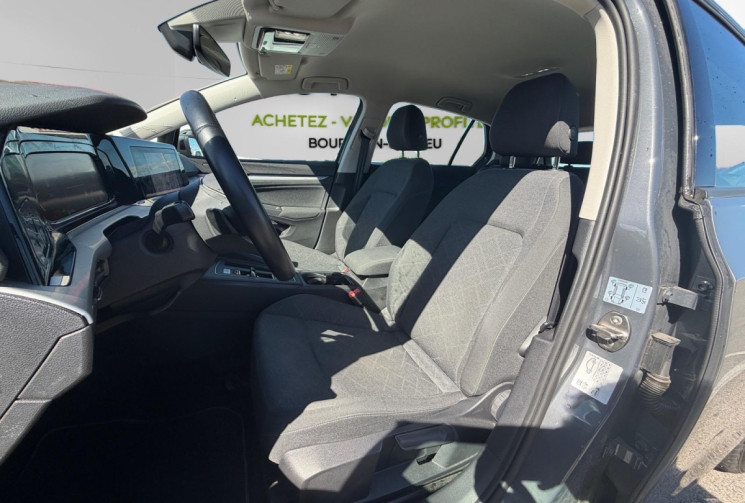 Volkswagen Golf VIII / 1.5 eTSI / 150 CH / LIFE BUSINESS