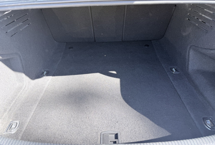 Audi A4 2.0 TDI 150 BUSINESS * Française / Entretien à jour / En stock