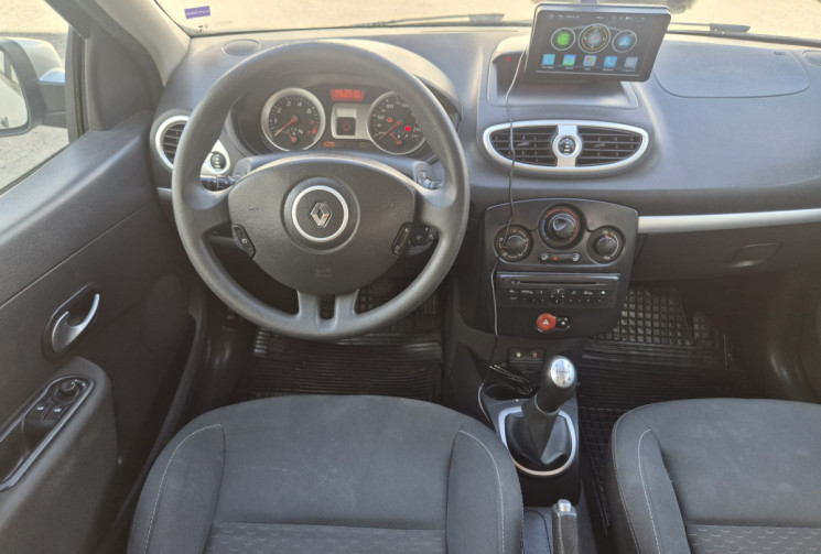 Renault Clio III Phase 2 1.2 I * 75 cv * CARPLAY * GPS * IDEAL JEUNE PERMIS * CLIM *