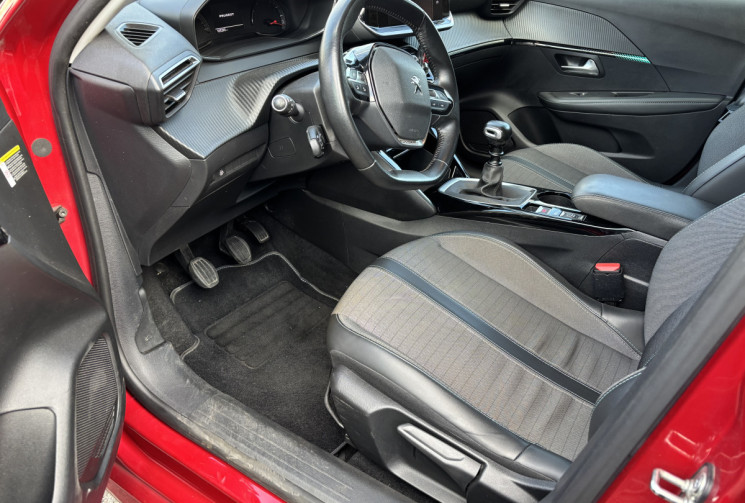 Peugeot 208 1.2  THP 100 ALLURE (première main)