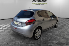 Peugeot 208 1.2 / 82 CH / SIGNATURE / DISTRIB A JOUR