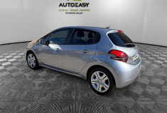 Peugeot 208 1.2 / 82 CH / SIGNATURE / DISTRIB A JOUR