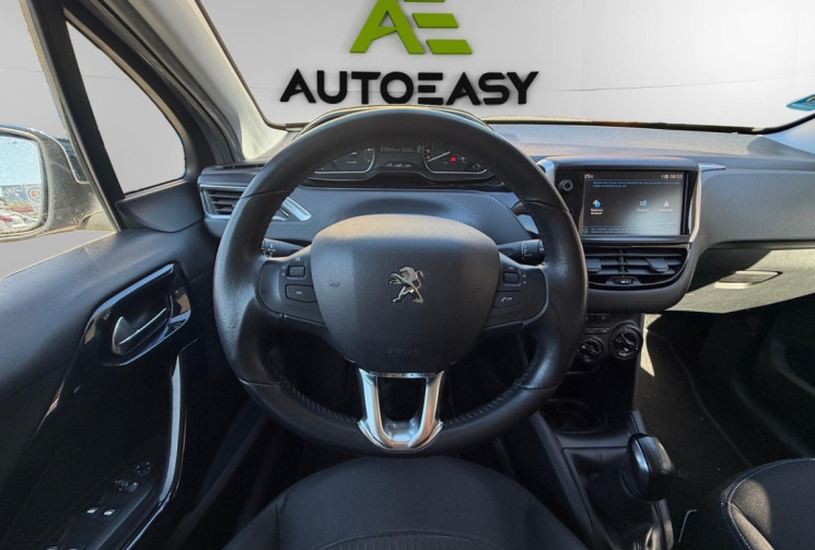 Peugeot 208 1.2 / 82 CH / SIGNATURE / DISTRIB A JOUR