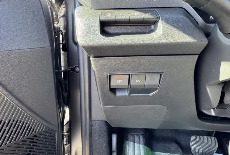 Dacia Duster journey Boite auto Eco-G 120 PACK CITY +PACK HIVER (Dispo immédiat)