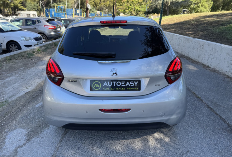 Peugeot 208 PEUGEOT 208 Phase 2 5 Portes 1.2 THP Puretech 110CH ALLURE / DISTRIBUTION A JOURS 