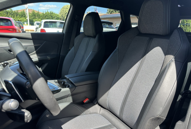 Peugeot 3008 II Phase 2 1.2 Hybrid e-DSC6 136 cv / SUIVI PEUGEOT 100% 