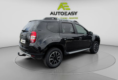 Dacia Duster TCE 125 cv 4wd 4X4 black touch / attelage / camera / clim / regulateur / gps / Bluetoot