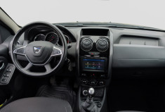 Dacia Duster TCE 125 cv 4wd 4X4 black touch / attelage / camera / clim / regulateur / gps / Bluetoot