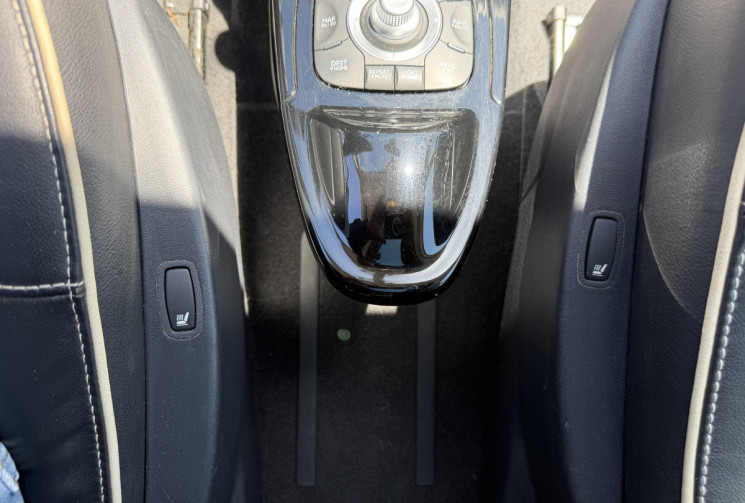 Renault Grand Espace IV 2.0 DCI 175 FAP INITIALE / ATTELAGE / 7 PLACES 