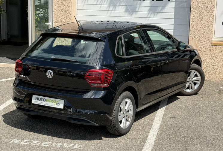 Volkswagen Polo VI 1.0 MPI 12V BMT 80 ch / Confortline / Distribution neuve