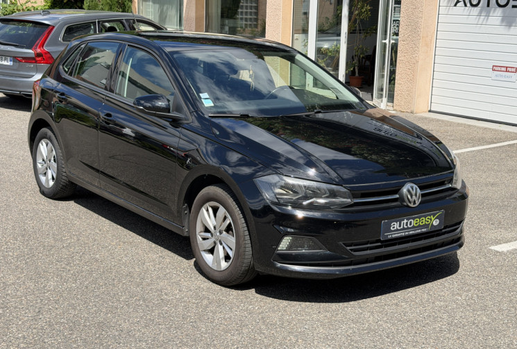 Volkswagen Polo VI 1.0 MPI 12V BMT 80 ch / Confortline / Distribution neuve