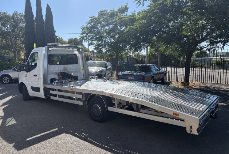 Renault Master Dépanneuse plateau /2.3dci 150cv / Super état / Toute équipée / Révisée / Pas de TVA 