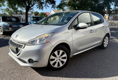 Peugeot 208 1.0 Vti 68cv LIKE 5p / Distribution récente /